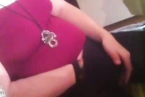 Nerdy manlike slut entertains herself by fingering her vagina
