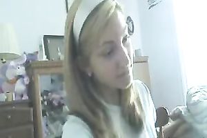 Alluring dilettante slutty wife flashes her worthy titties for the web camera