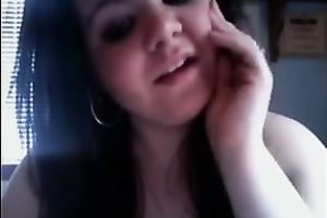 Young brunette hair PAWG chick shows off bare on web camera