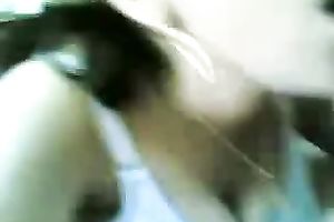 Amateur Iranian wench gives a oral-service in POV movie