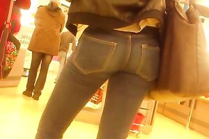 Compilation of hidden webcam movie scenes with hotties in tight jeans