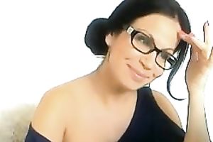 I think babes who wear glasses are extremely seductive