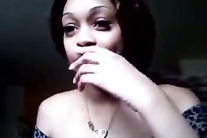 Amazing swarthy white women gives a mind boggling twerking show