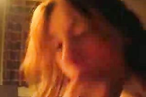 Fucking A Hungry Babe With A Huge Black Cock And Making Her Squirt