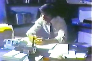 This agonorgasmos longing wench with miniature milk shakes craves her cunt toyed all the time