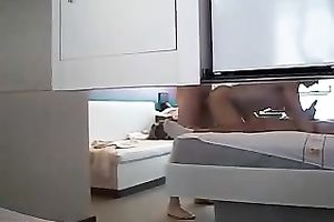 Amateur FMM three-some sex with excited chunky latin chick babe