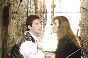 Amazing retro scene with a medieval duchess blowing and getting screwed