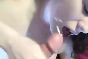 Pretty brunette hair girl manages to milk my rod dry on her face