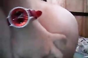 Chubby dilettante dark brown fingers her holes during a intimate show