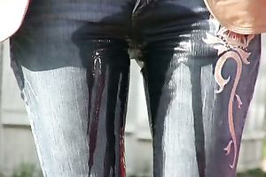 Sexy dilettante brunette black cock sluts walks down the street and pees