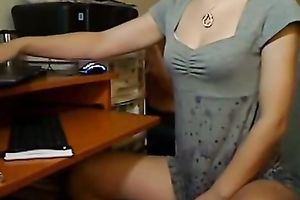 Erotic livecam solo with non-professional wife showing her buns