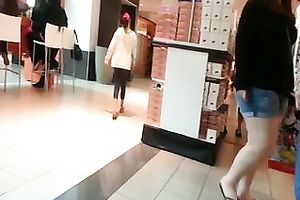 I am so obsessed with the size and shape of woman's ass