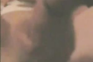 Horny slut fingers her cookie previous to toying it ardently