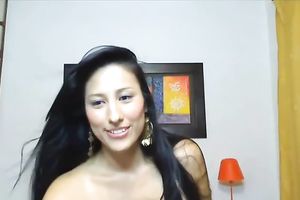 Raven haired Latina hussy with palatable boobies puts on a precious show for me