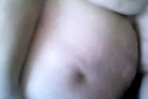 This corpulent trollop lets me play with her thick cunt