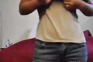 Young ans busty Asian livecam chick shows off her great curves