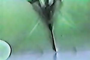 Watch me fingering my slit to agonorgasmos in homemade solo