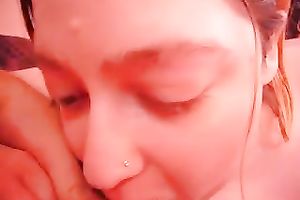 Chubby dilettante white slut gives me head on POV home tape