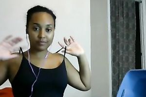 This chocolate camgirl can't live without flaunting her priceless round melons