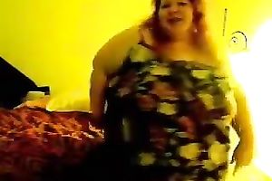 Filthy white SSBBW slut on cam in her bedroom dancing