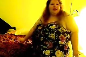 Filthy white SSBBW slut on cam in her bedroom dancing
