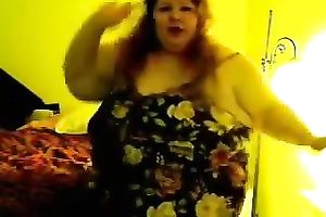 Filthy white SSBBW slut on cam in her bedroom dancing