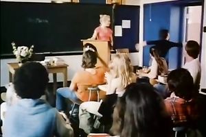 Perky classic golden-haired milf slutty wife sucks a wang in the car