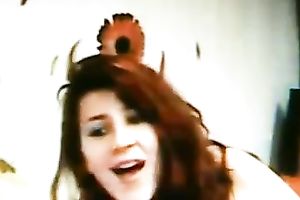 Cute brunette hair sweetheart on the cam clip flashed her large pointer sisters