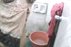 Lustful Indian doxy feels comfortable showering in front of a camera