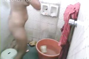 Lustful Indian doxy feels comfortable showering in front of a camera