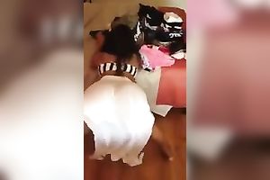 Ebony queen is shaking her massive nice butt like a champ