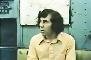 That hawt dark brown milf feels concupiscent for a random dude in the metro