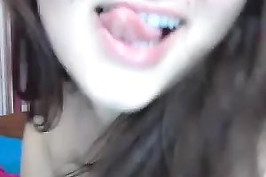 Webcam solo with a bulky dark brown flashing her mounds and a-hole