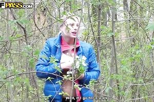 Luscious gal shows her irrumation and tugjob skills in a forest