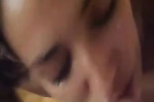 Bosomy and enjoyable girlfriend gives me sensuous orall-service for facial