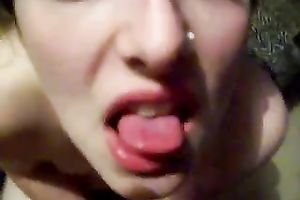 My sassy girlfriend gives me wonderful oral stimulation and plays with cum