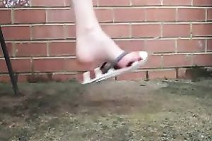 My freaking marvelous feet make hundreds of random males thirsty