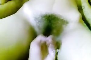 Indian hottie makes out with her paramour and lets him finger her vag