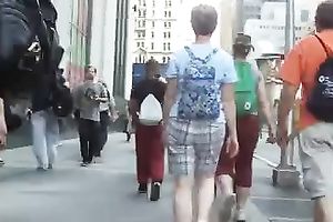 Gorgeously hawt woman in taut leggings has a large ass