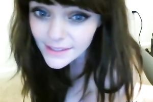 Mesmerizing beauty in knee socks cannot stop playing with her sex toy