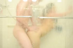 Frined bonks hard his girlfriend in shower in the morning
