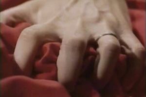 Raven haired konky lesbo seduces ehr hot golden-haired kooky