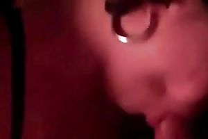 Passionate chunky floozy is giving me a consummate oral stimulation
