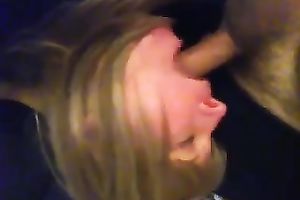 My oversexed girlfriend knows how to give a great blow job