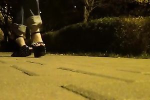 I know how to walk in 7 inch high platform shoes and look sexy doing it