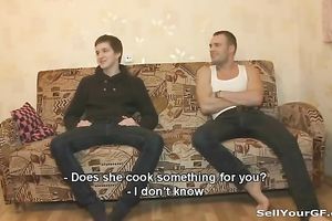 Slim nympho with petite bra buddies gives her client an astonishing fellatio