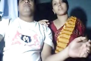 My Indian girlfriend can't live without flaunting her breasts and cum-hole