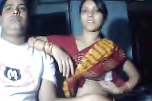 My Indian girlfriend can't live without flaunting her breasts and cum-hole