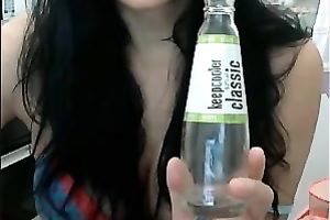 Now this lalin girl brunette hair milf has awesome goodies to show