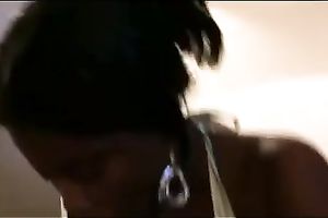 Beautiful amateur dark legal age teenager hottie accedes for a quickie